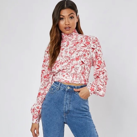NWT - LORNA LUXE 'PRACTICALLY PERFECT' PORCELAIN PEEKABOO BACK ROSE TOP - - Picture 4 of 10